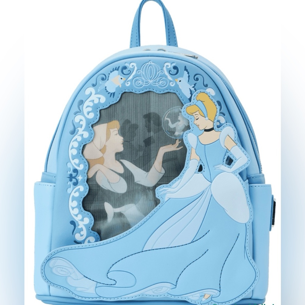 NWT-Loungefly/Disney’s Cinderella lenticular mini backpack